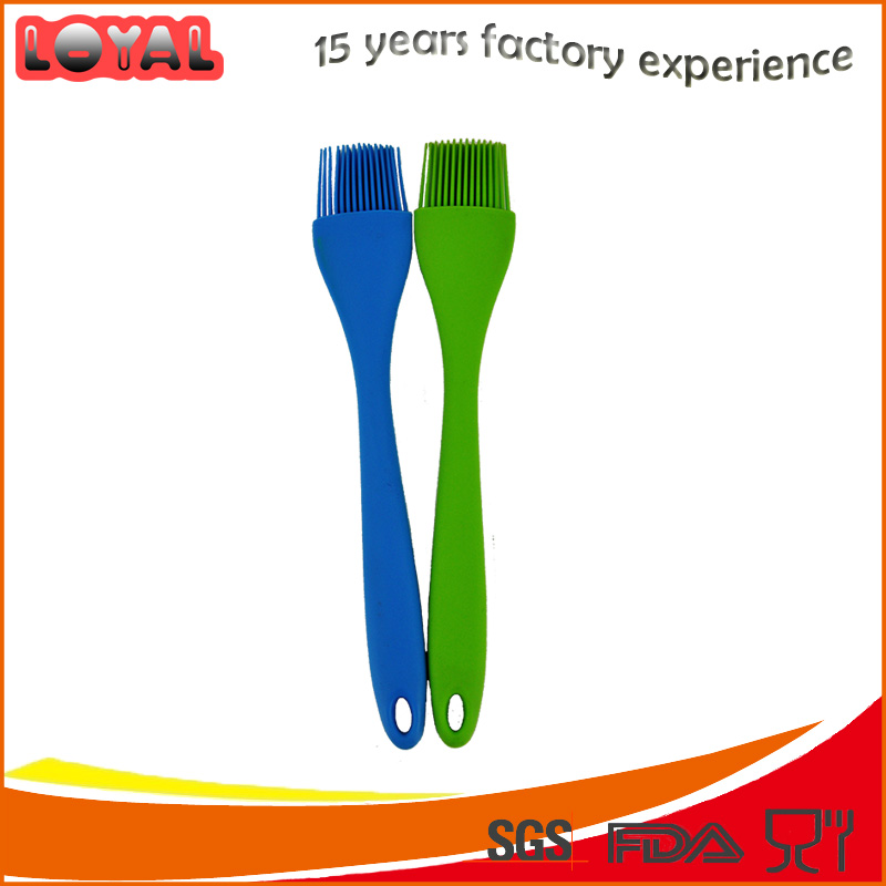Silicone brush