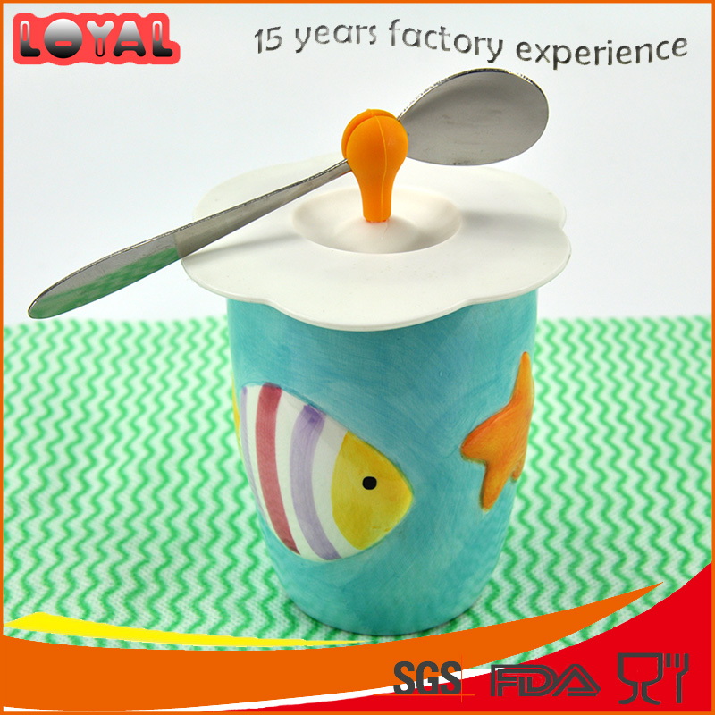 BPA free practical flower shaped silicone cup cover