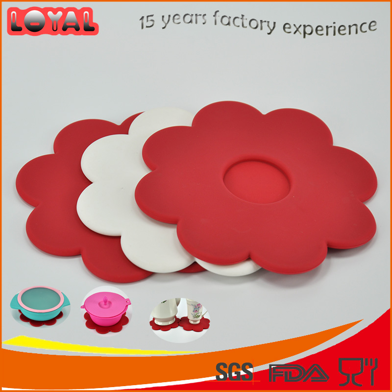 Flower shaped easy cleaning silicone cup coaster