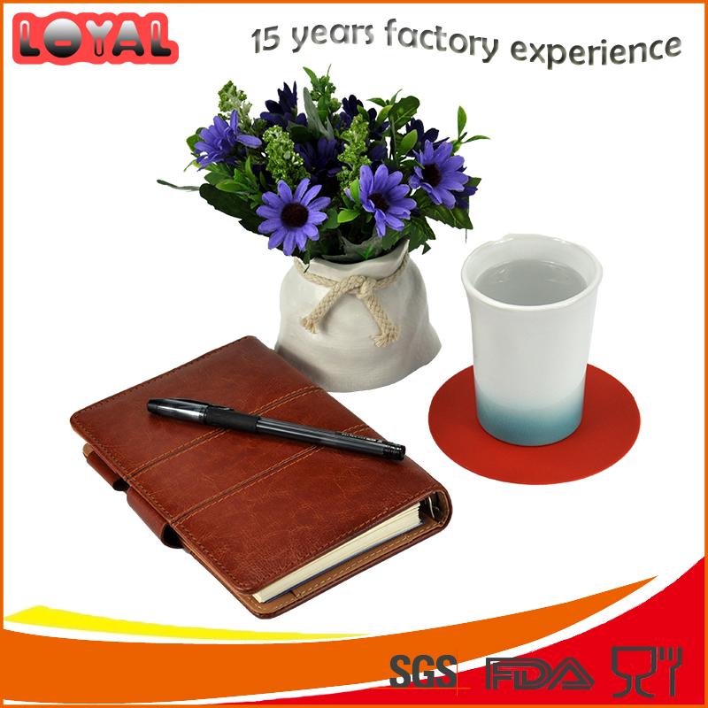 Anti-skid round shaped silicone coaster tea cup pad Anti-skid round shaped silicone coaster tea cup pad