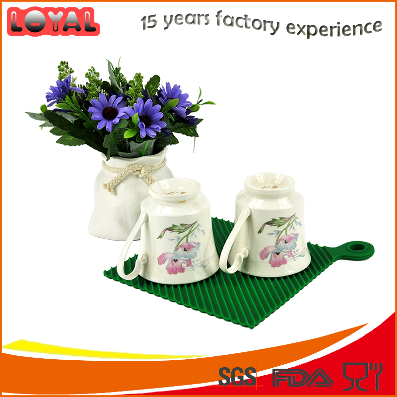 Multifunctional heat resistant silicone hot pad dish drying mat Multifunctional heat resistant silicone hot pad dish drying mat