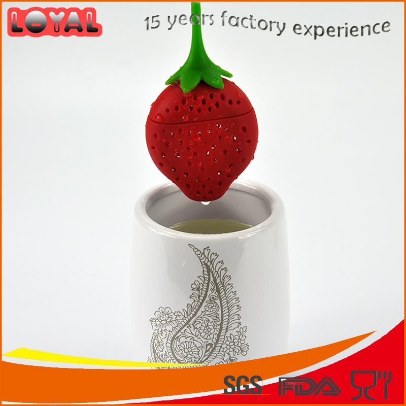 BPA free heat resistant strawberry shaped silicone tea infuser 